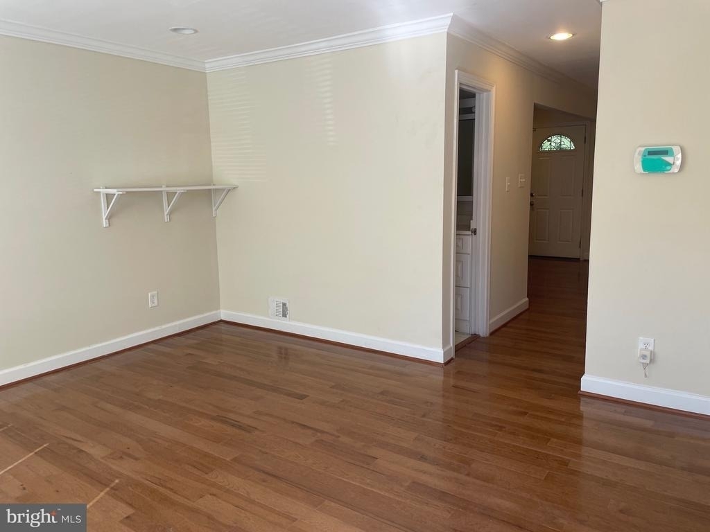 5102 Glassmanor Drive - Photo 8