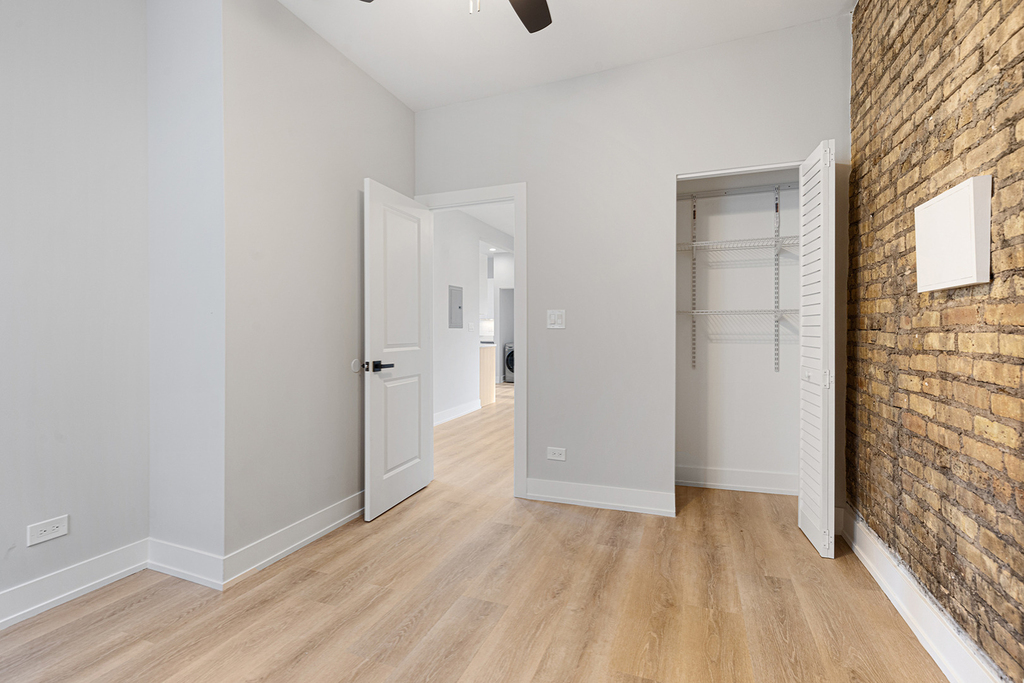 7423 N Clark Street - Photo 5