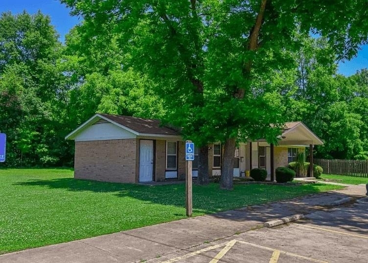 501 Martin Luther King St - Photo 1