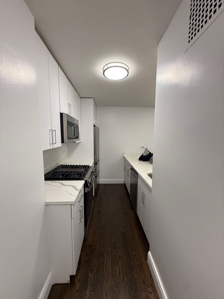 240 East 82nd Street - Photo 5