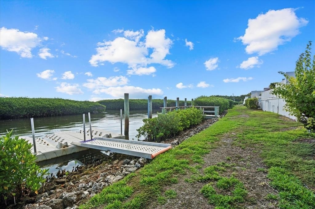 2254 Harbour Court Drive - Photo 5