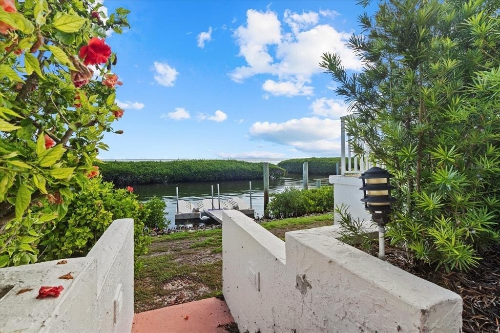 2254 Harbour Court Drive - Photo 4