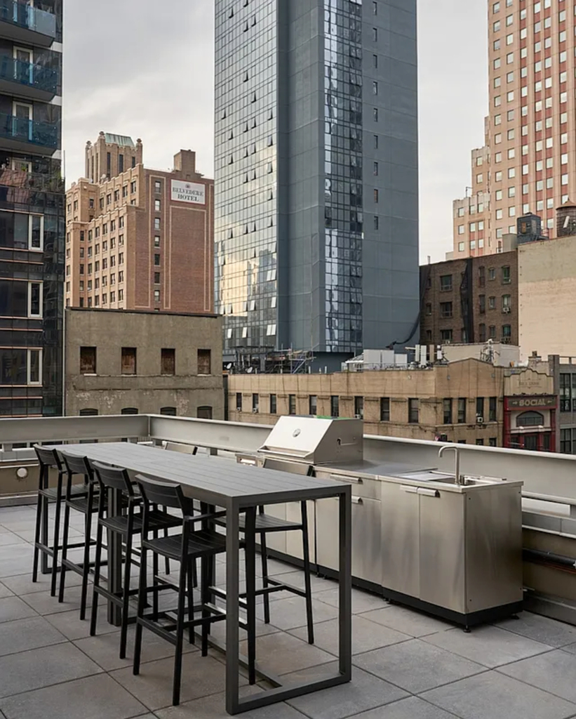 271 West 47th Street - Photo 6