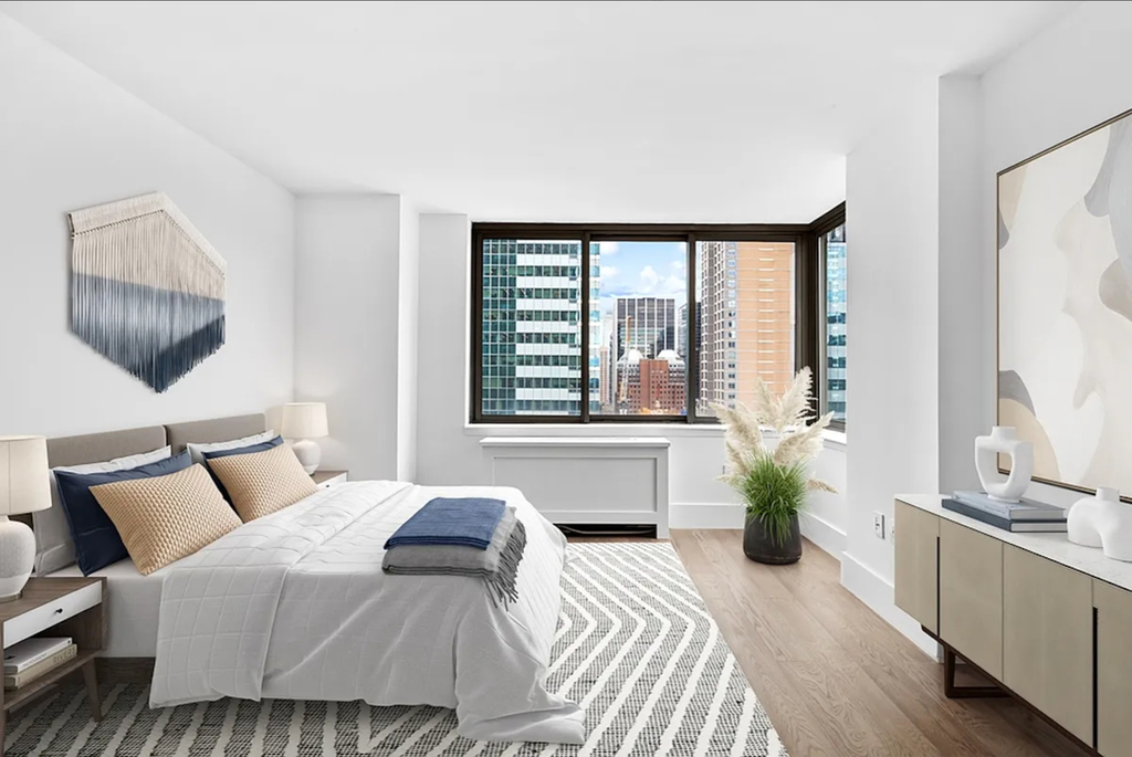 271 West 47th Street - Photo 2