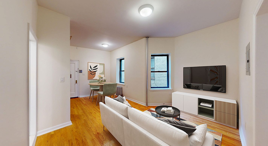 212 Grand Street - Photo 4