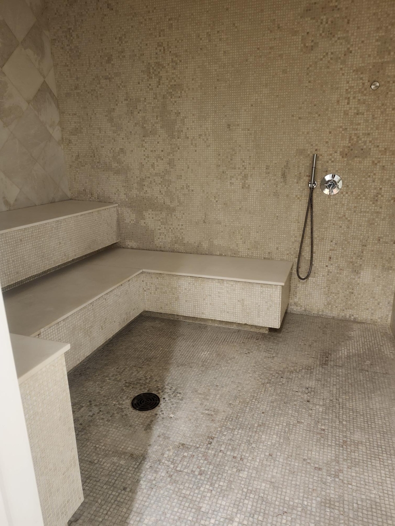 East 44th Street - Photo 12