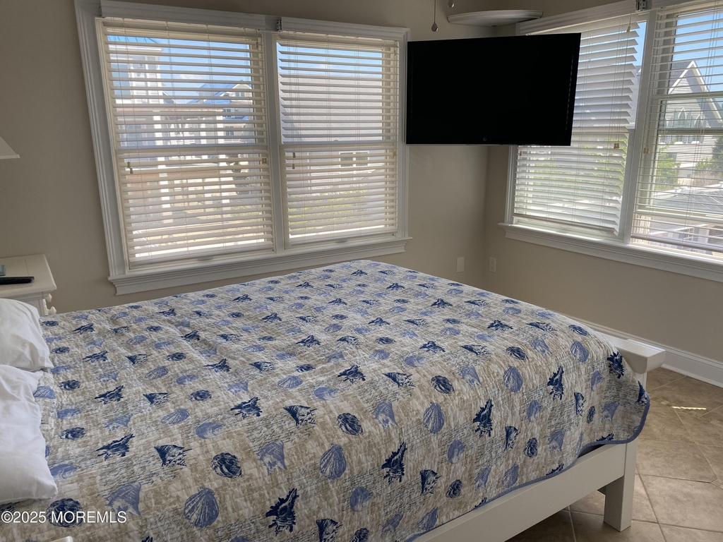 10 4th Avenue - Photo 11