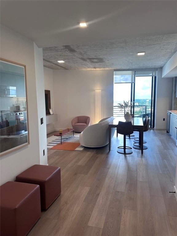 307 Sw 5th Street - Photo 2