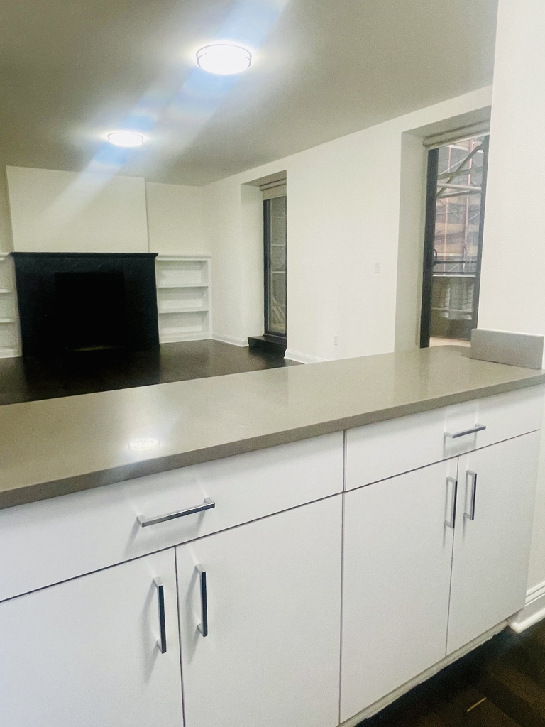 145 West 55th Street, 13A - Photo 4