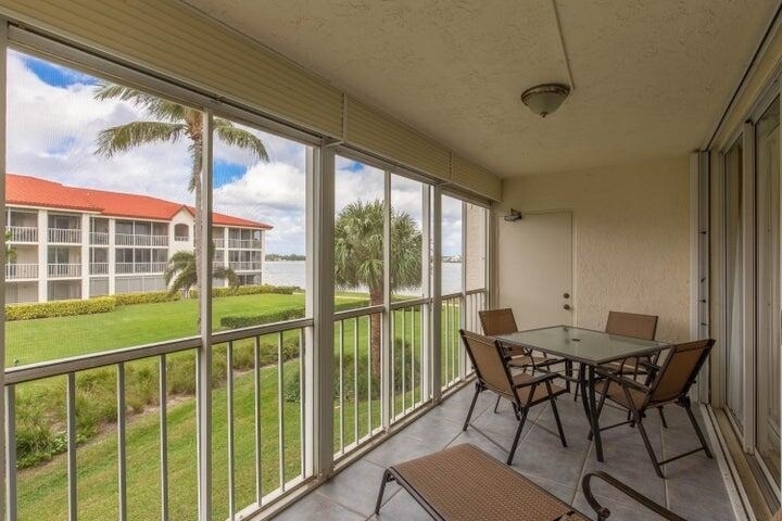 110 Half Moon Circle - Photo 5