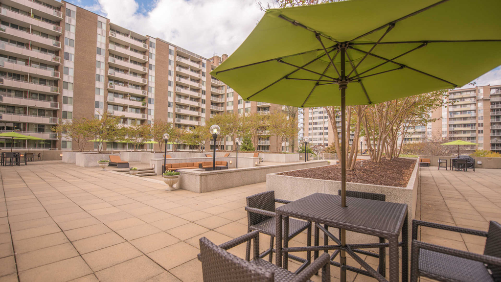 3003 Van Ness St. Nw - Photo 16