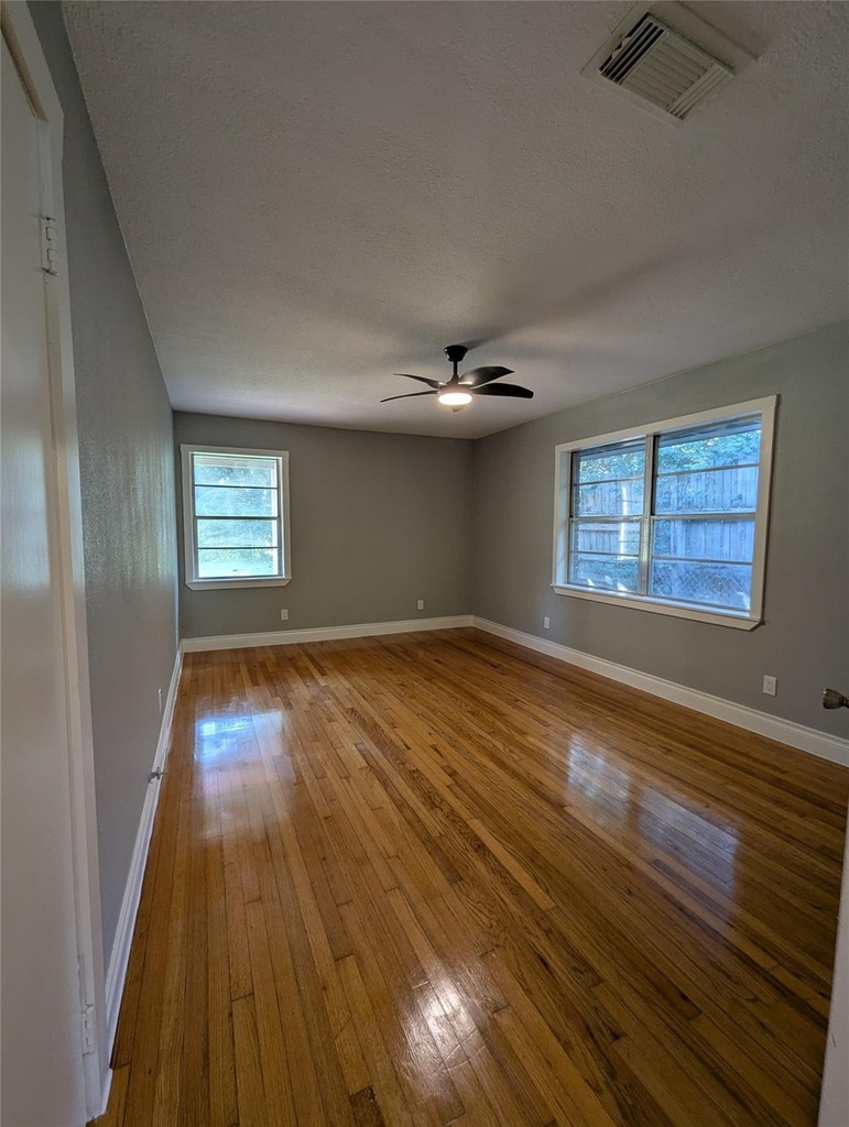 12633 Arp Street - Photo 6