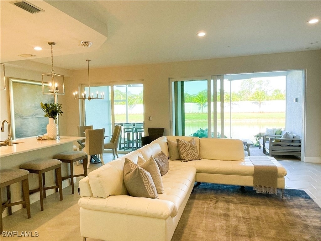 2555 Seychelles Drive - Photo 6