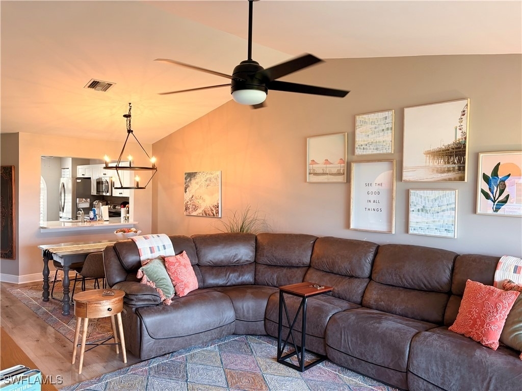 605 Augusta Boulevard - Photo 11