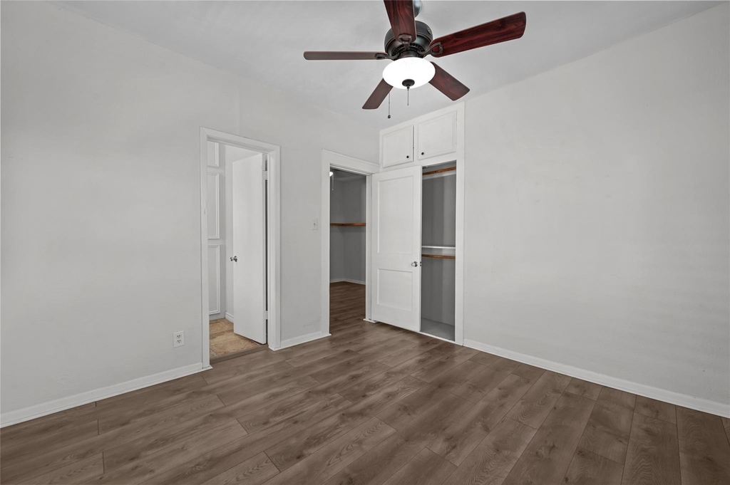 907 W Gray - Photo 9