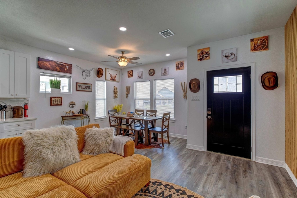 9816 Masterson Street - Photo 6
