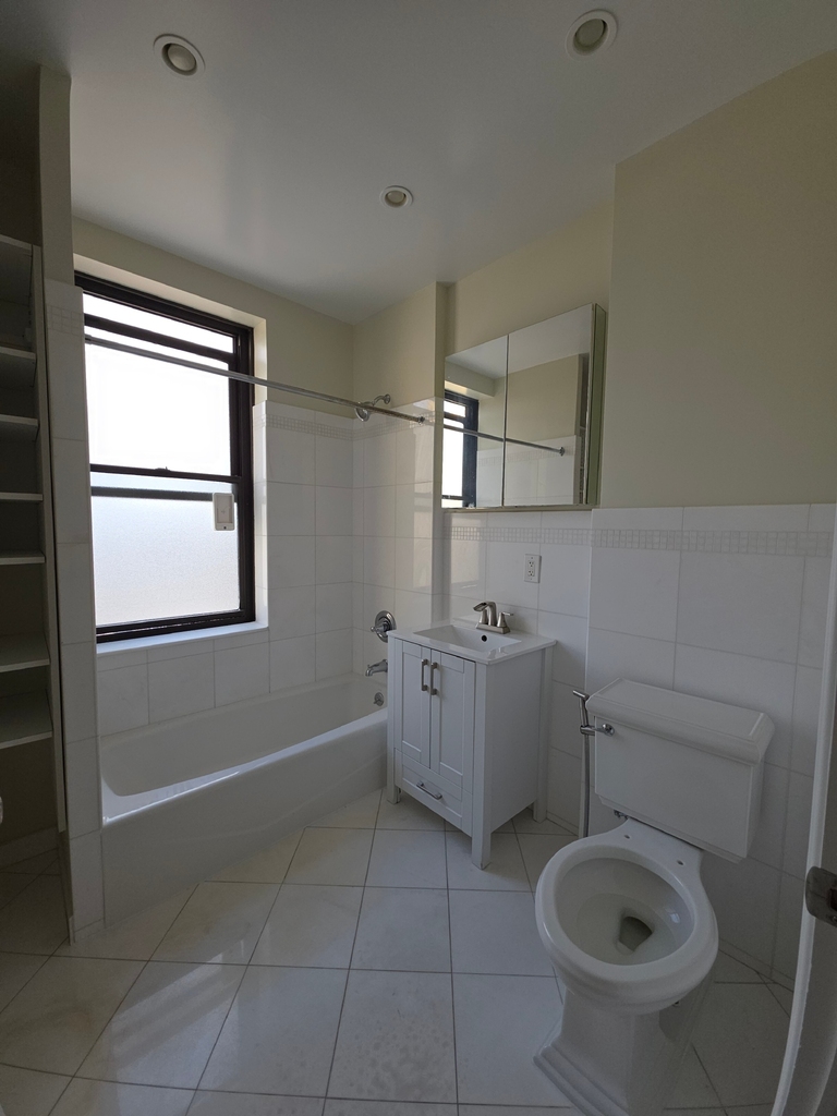 2nd Avenue - Photo 7