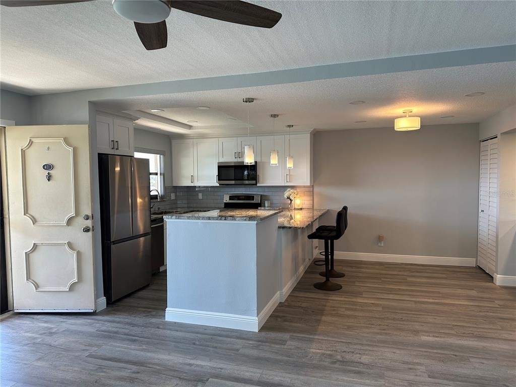 12500 Capri Cir N - Photo 3