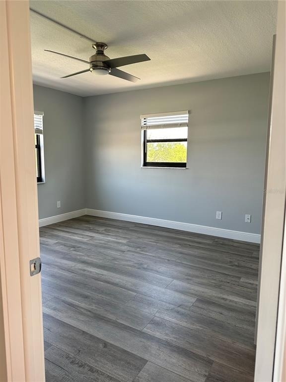 12500 Capri Cir N - Photo 19