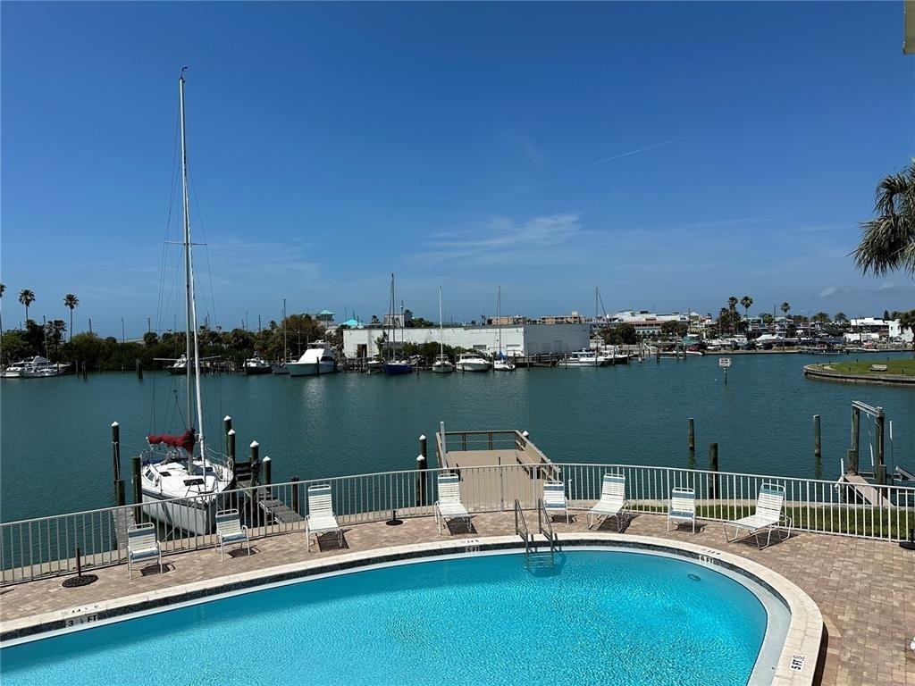 12500 Capri Cir N - Photo 2