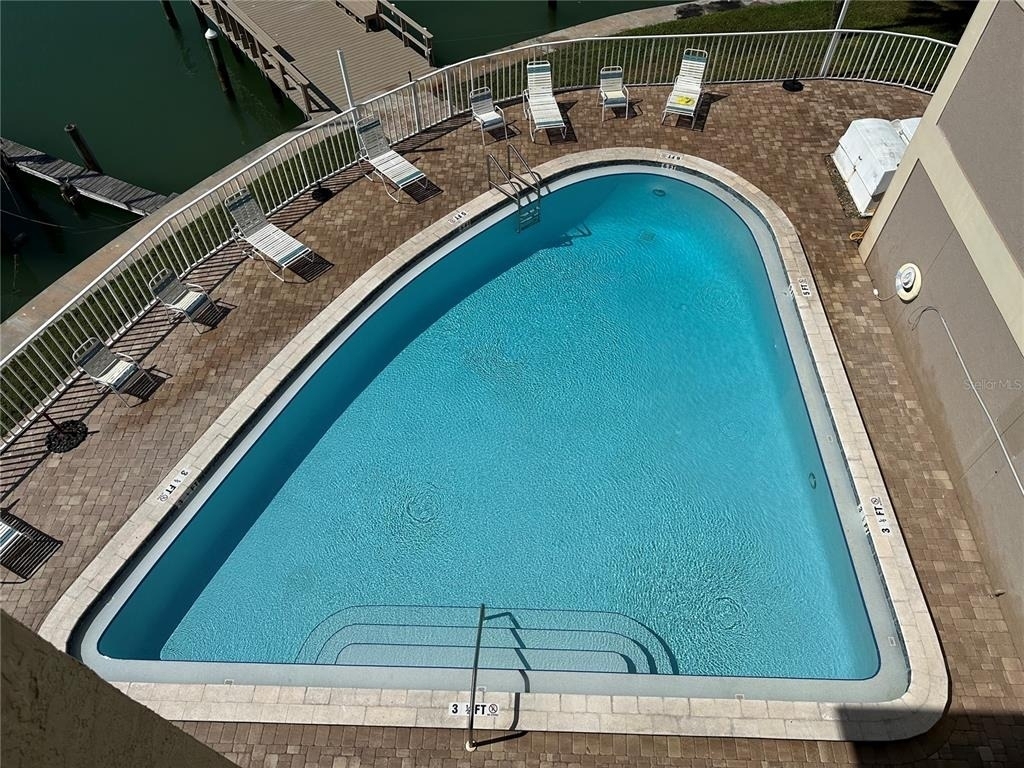 12500 Capri Cir N - Photo 33