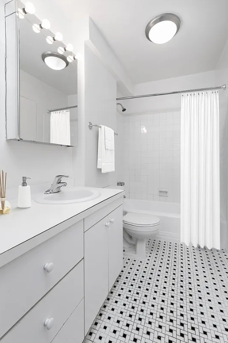 East 36th Street - Photo 3