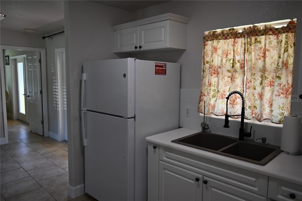 5378 Dunsmuir Road - Photo 18