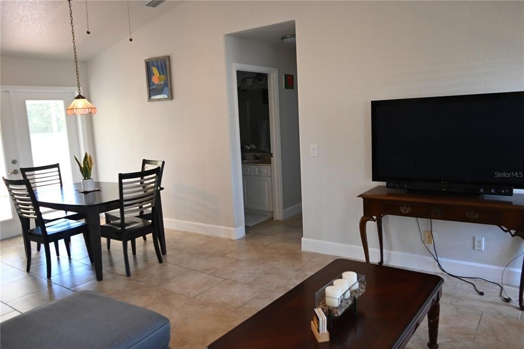 5378 Dunsmuir Road - Photo 26