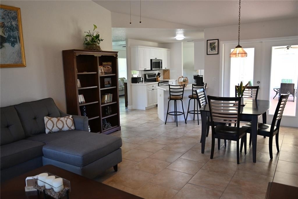 5378 Dunsmuir Road - Photo 29