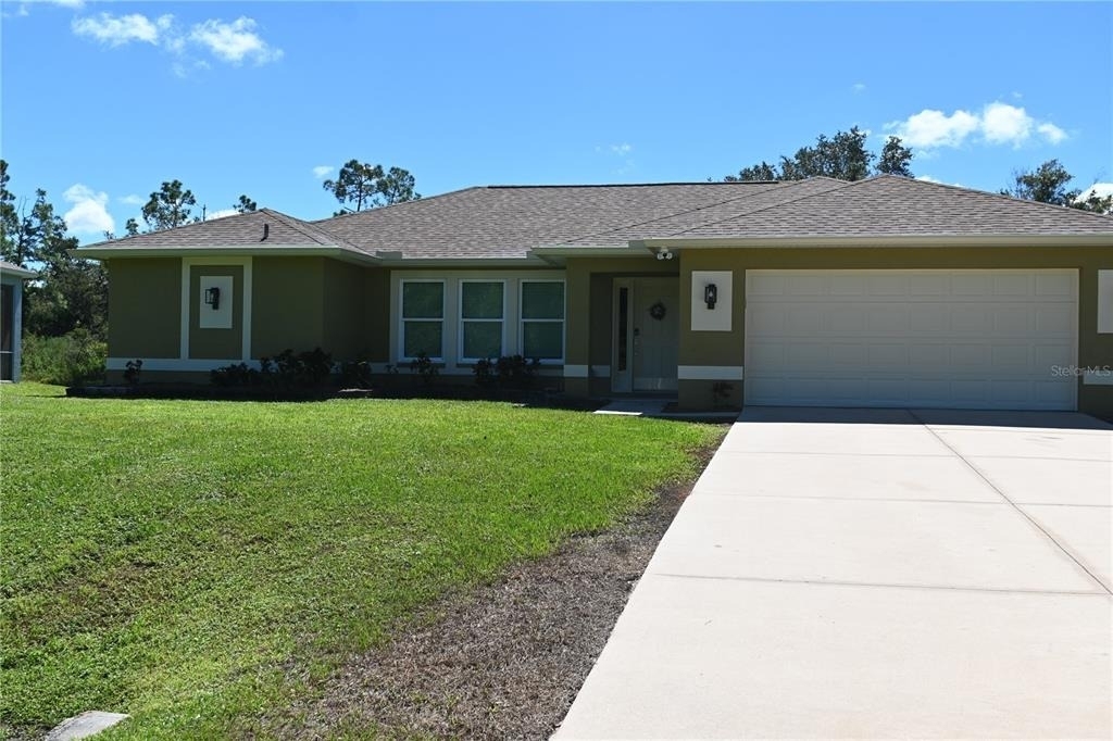 5378 Dunsmuir Road - Photo 1