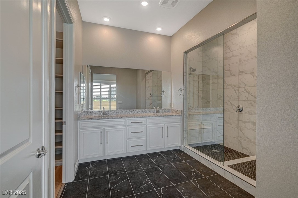 9129 Las Manaitas Avenue - Photo 18