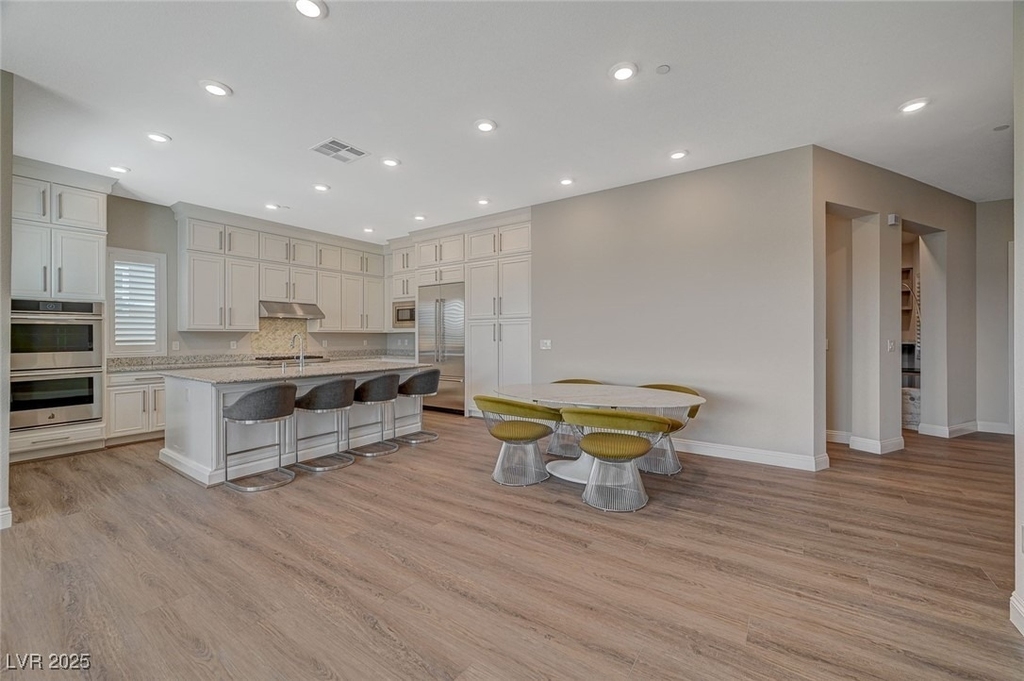 9129 Las Manaitas Avenue - Photo 9