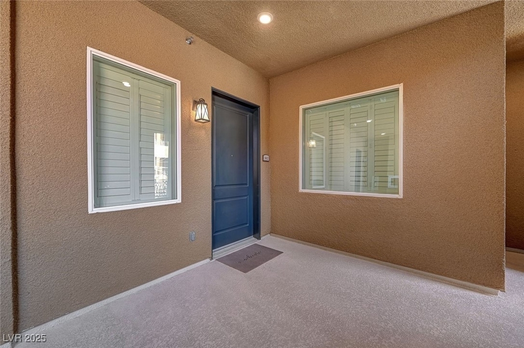 9129 Las Manaitas Avenue - Photo 2