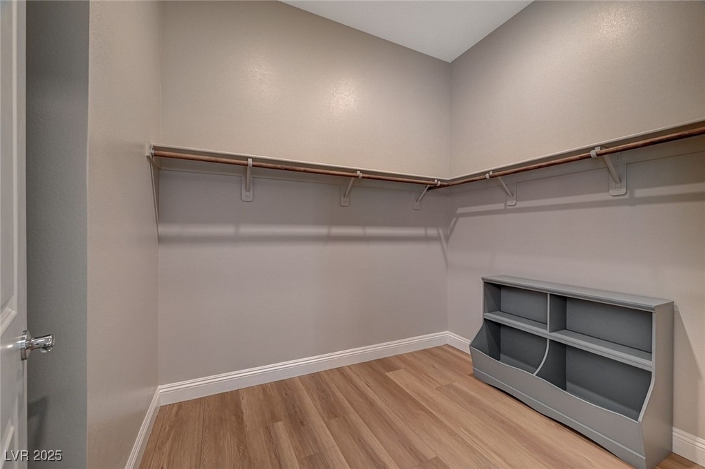9129 Las Manaitas Avenue - Photo 15