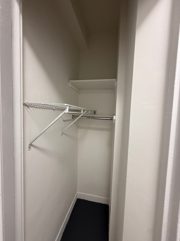140 East 46th Street - Photo 5