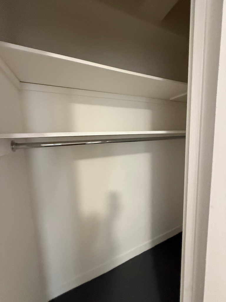 140 East 46th Street - Photo 7