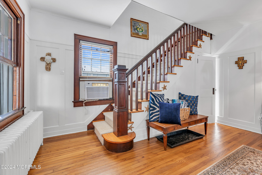 320 Sunset Drive S - Photo 4
