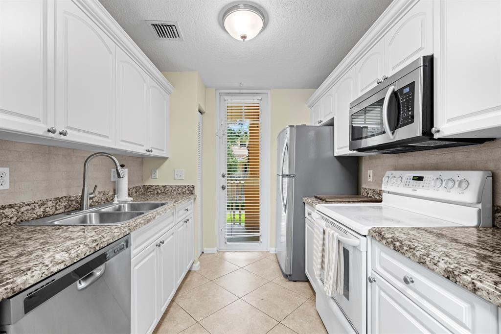 4784 S Central Boulevard - Photo 5