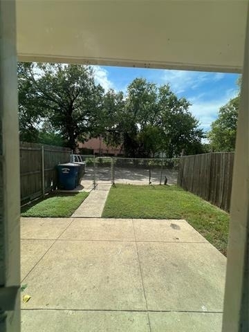 5221 Grovewood Street - Photo 8