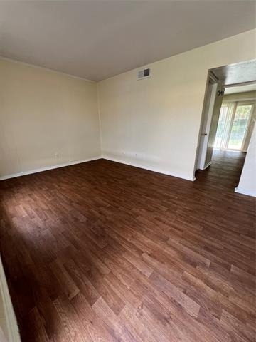 5221 Grovewood Street - Photo 2