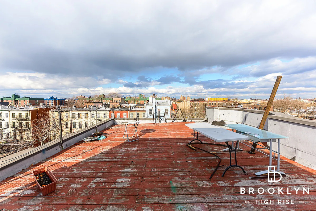 Madison Street , Lewis Ave - Photo 7
