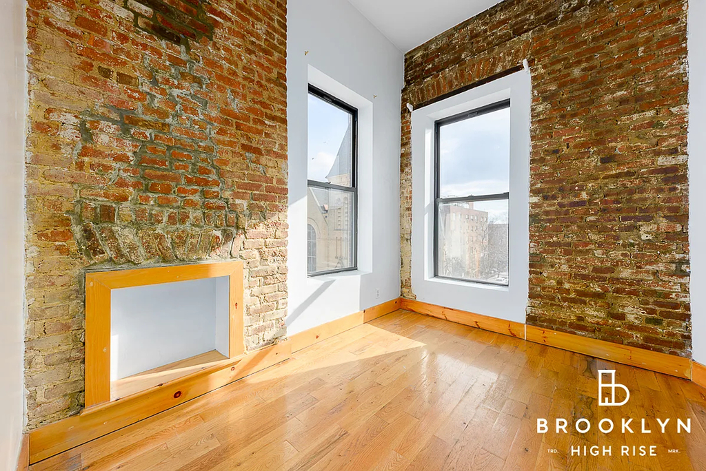 Madison Street , Lewis Ave - Photo 1