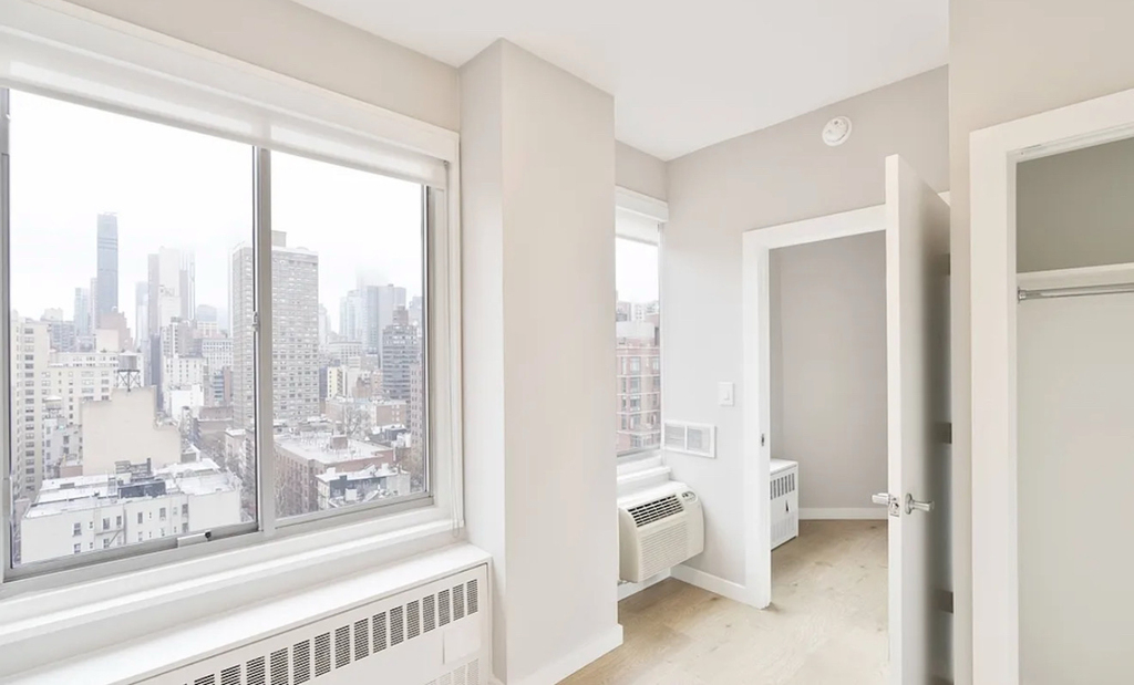 500 2nd Avenue - Photo 4