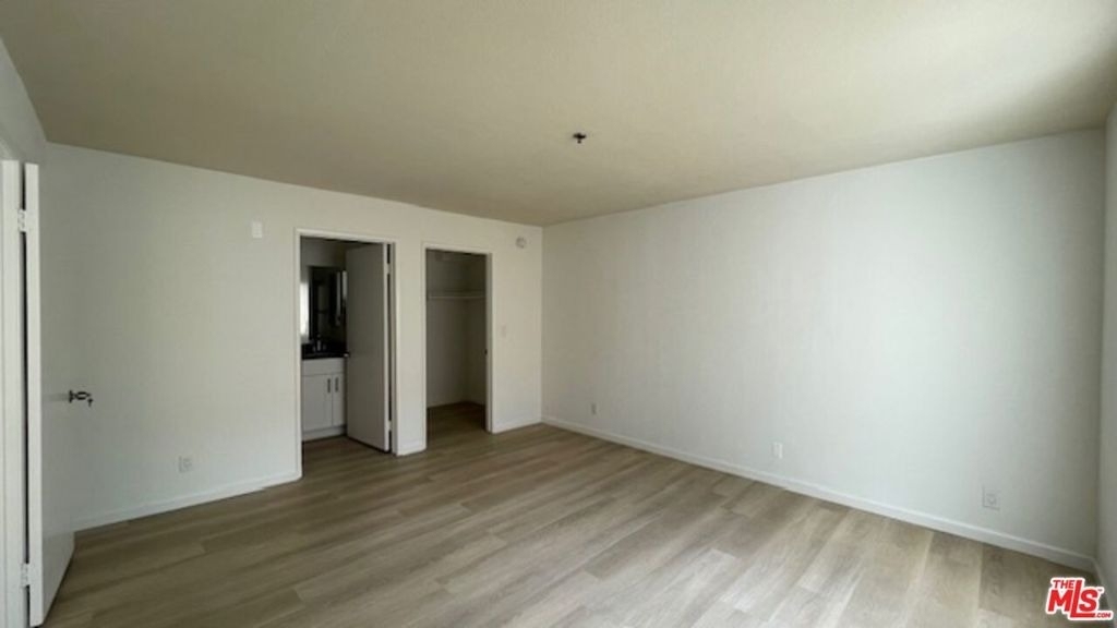 420 S Harvard Boulevard - Photo 7