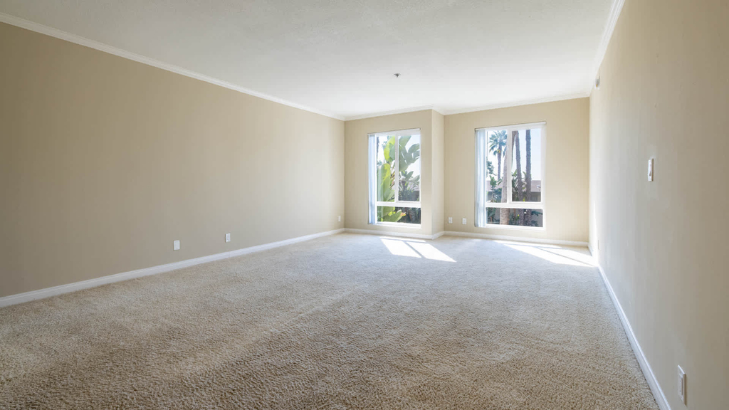 1710 N Fuller Ave - Photo 14