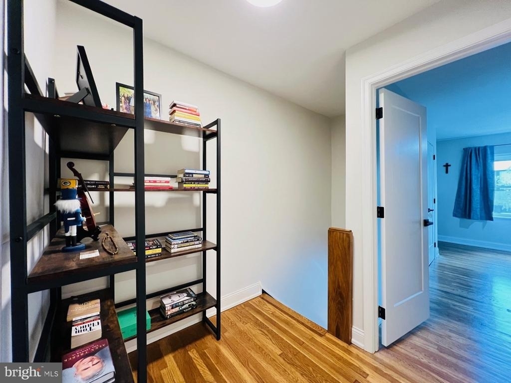 4735 Sheldon Street - Photo 32