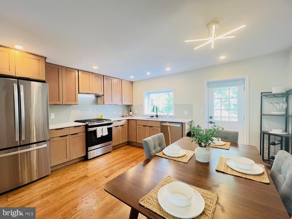 4735 Sheldon Street - Photo 7