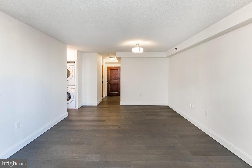 4801 Fairmont Avenue - Photo 8