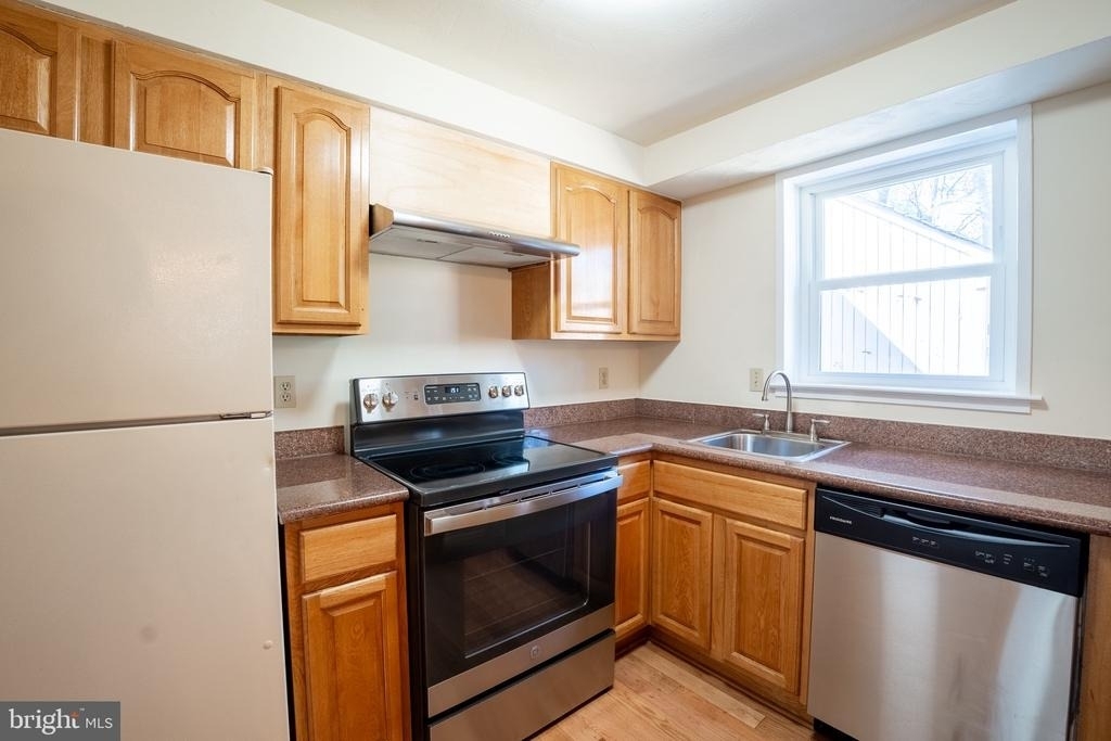 12136 Bentridge Place - Photo 6