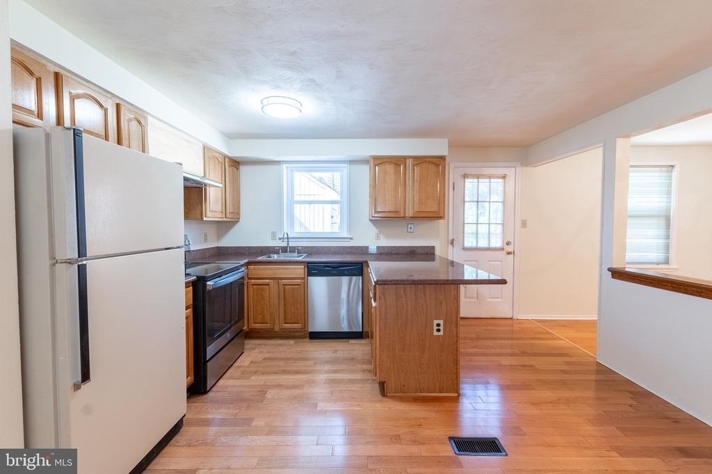 12136 Bentridge Place - Photo 4
